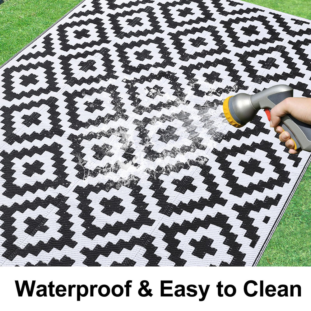 Smiry Outdoor Rug 8x10 ft rolled up in carrying bag