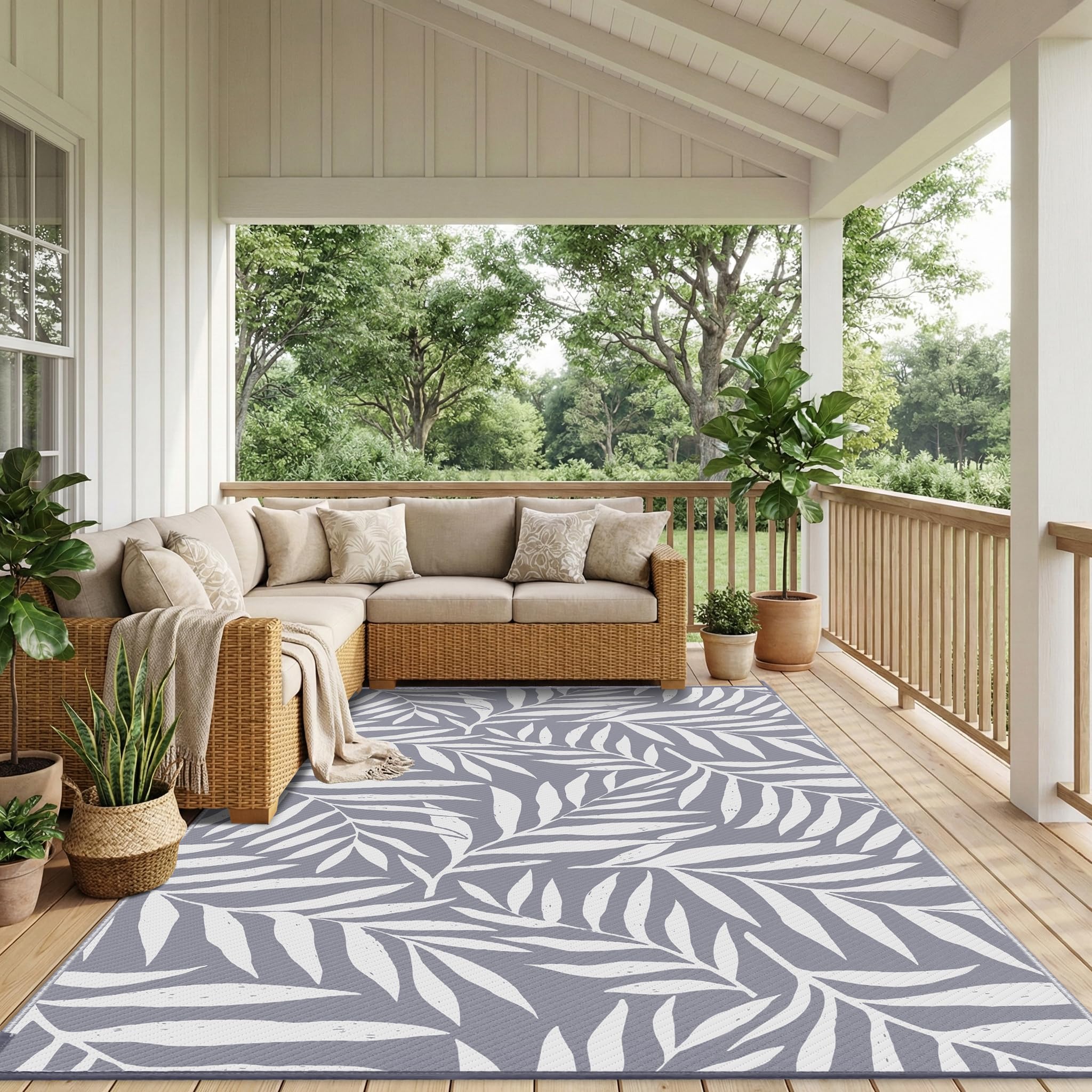 Smiry Outdoor Rug reversible side view