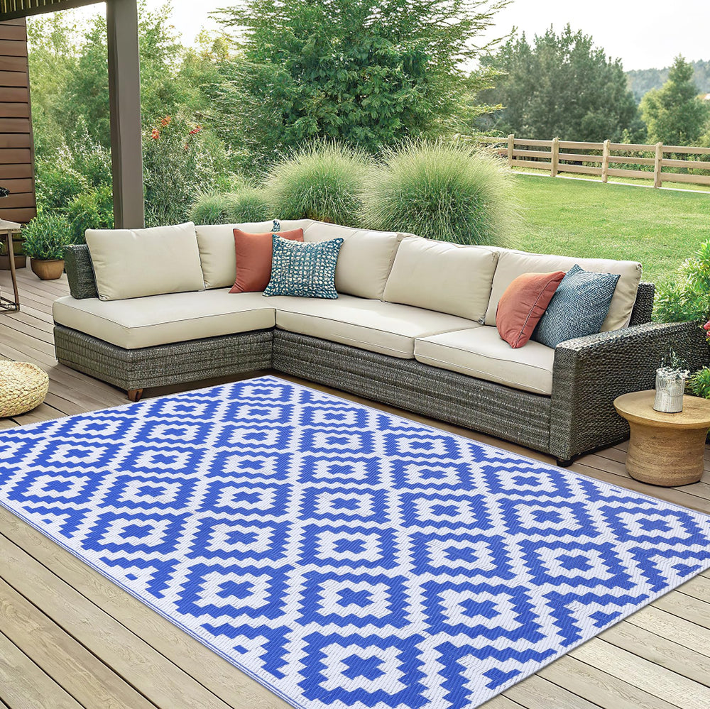 Smiry Outdoor Rug showcasing its reversible design