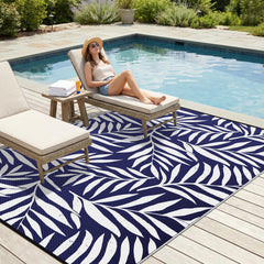 Smiry Outdoor Rug with carrying bag for easy transport