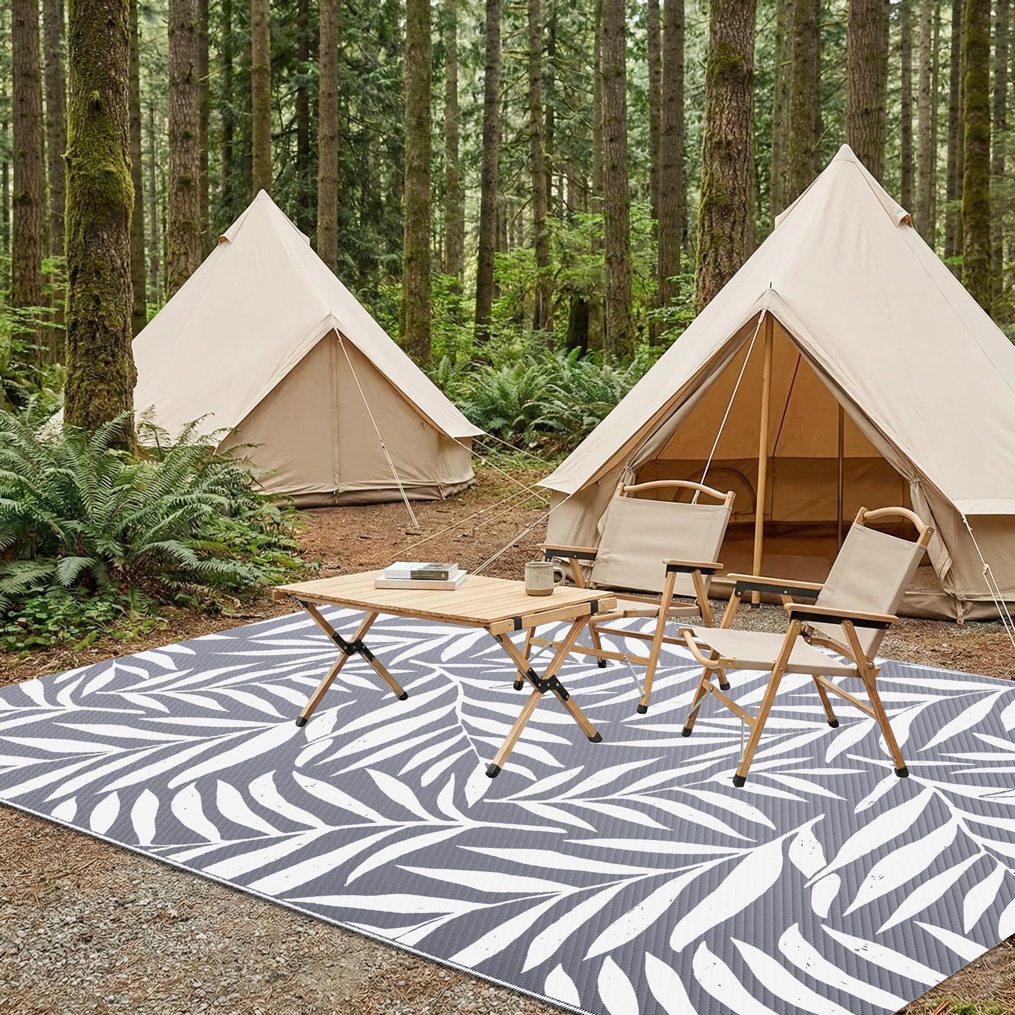 Smiry Outdoor Rug with geometric pattern
