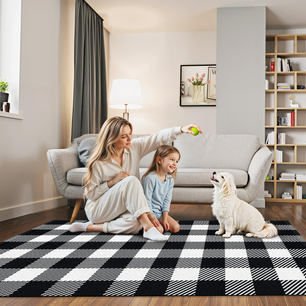 SofterCharm Outdoor Rug Black and White Checkered Pattern Detail