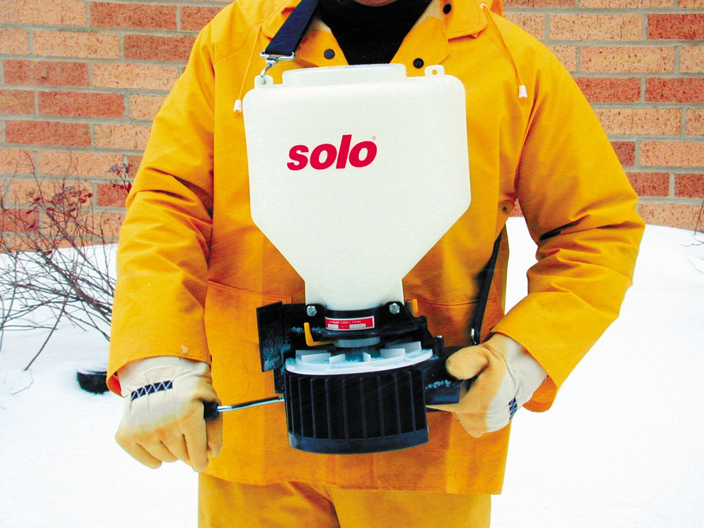 SOLO Portable Spreader with white body and cross-shoulder strap