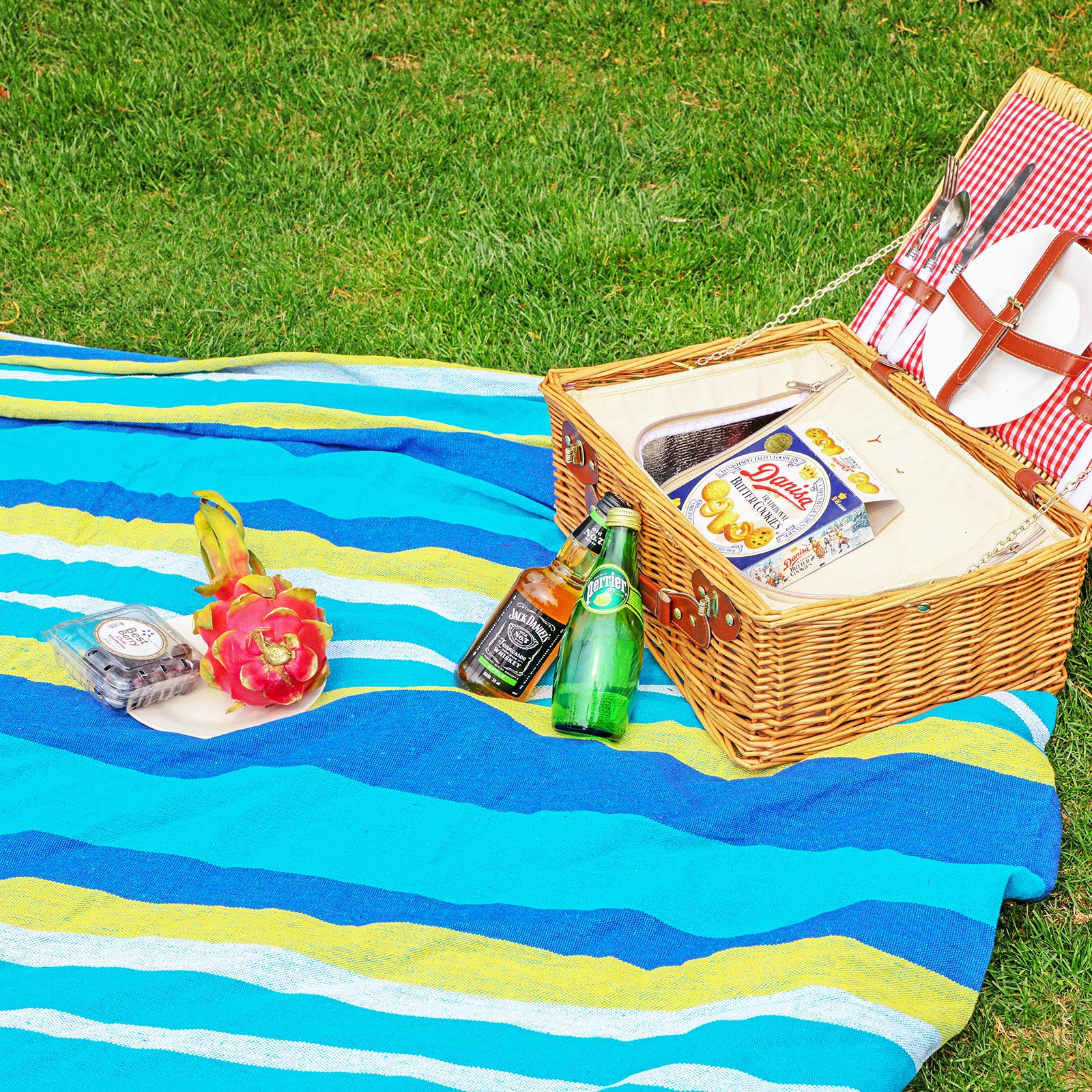 SONGMICS hammock in a garden setting