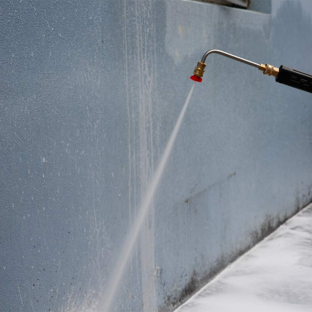 Sooprinse Gutter Cleaner 90 degree curved rod in action