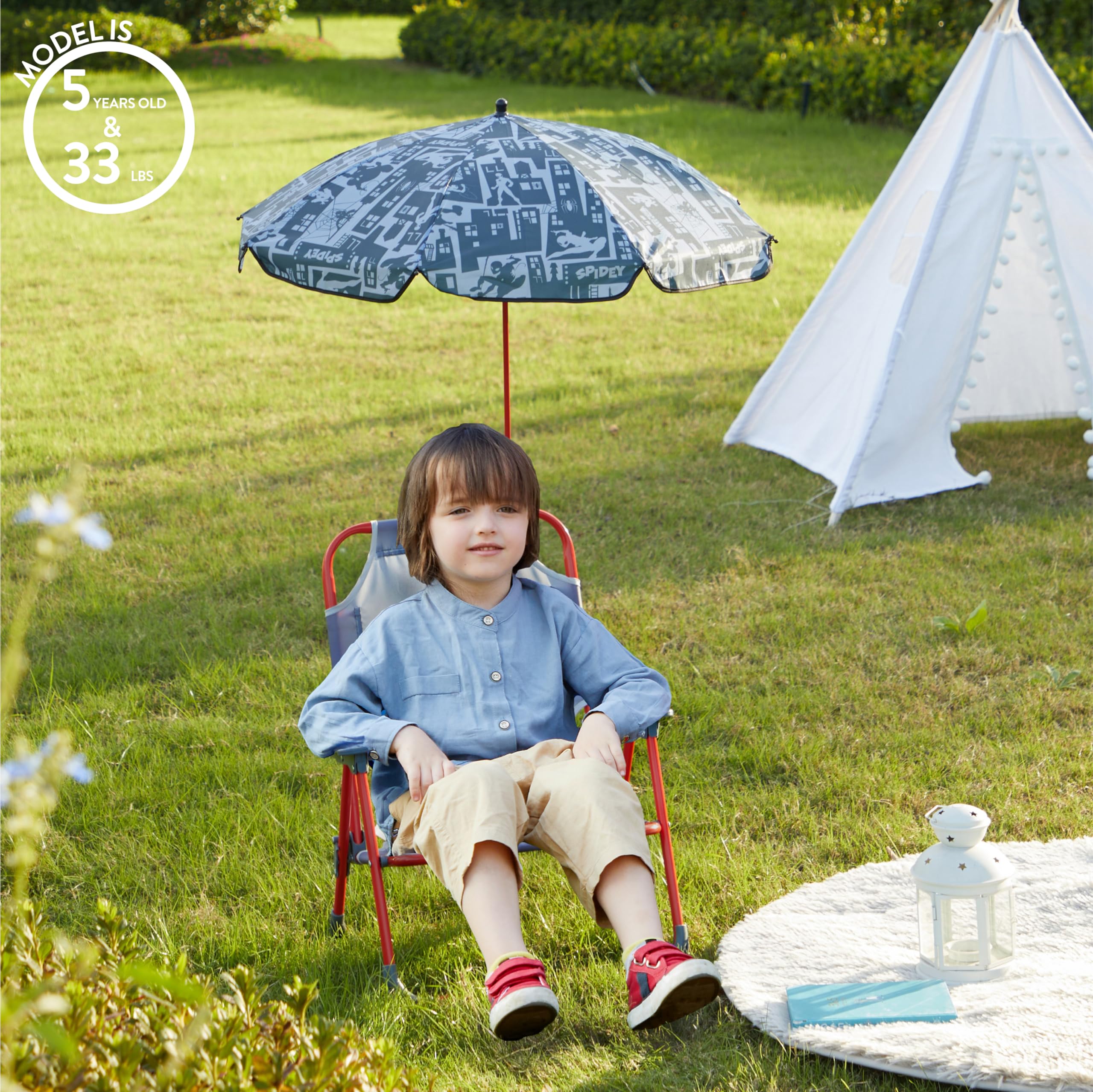 Spiderman Kids Beach Chair with open umbrella