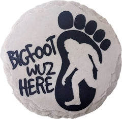 Spoontiques Big Foot Stepping Stone front view, 9.63" diameter