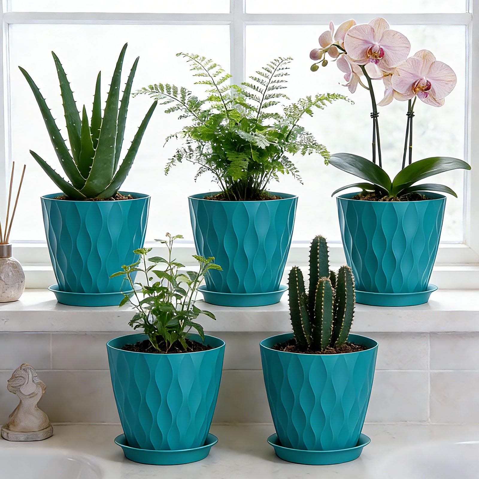 SQKH 8 Inch plastic plant pot showing 3D corrugated design