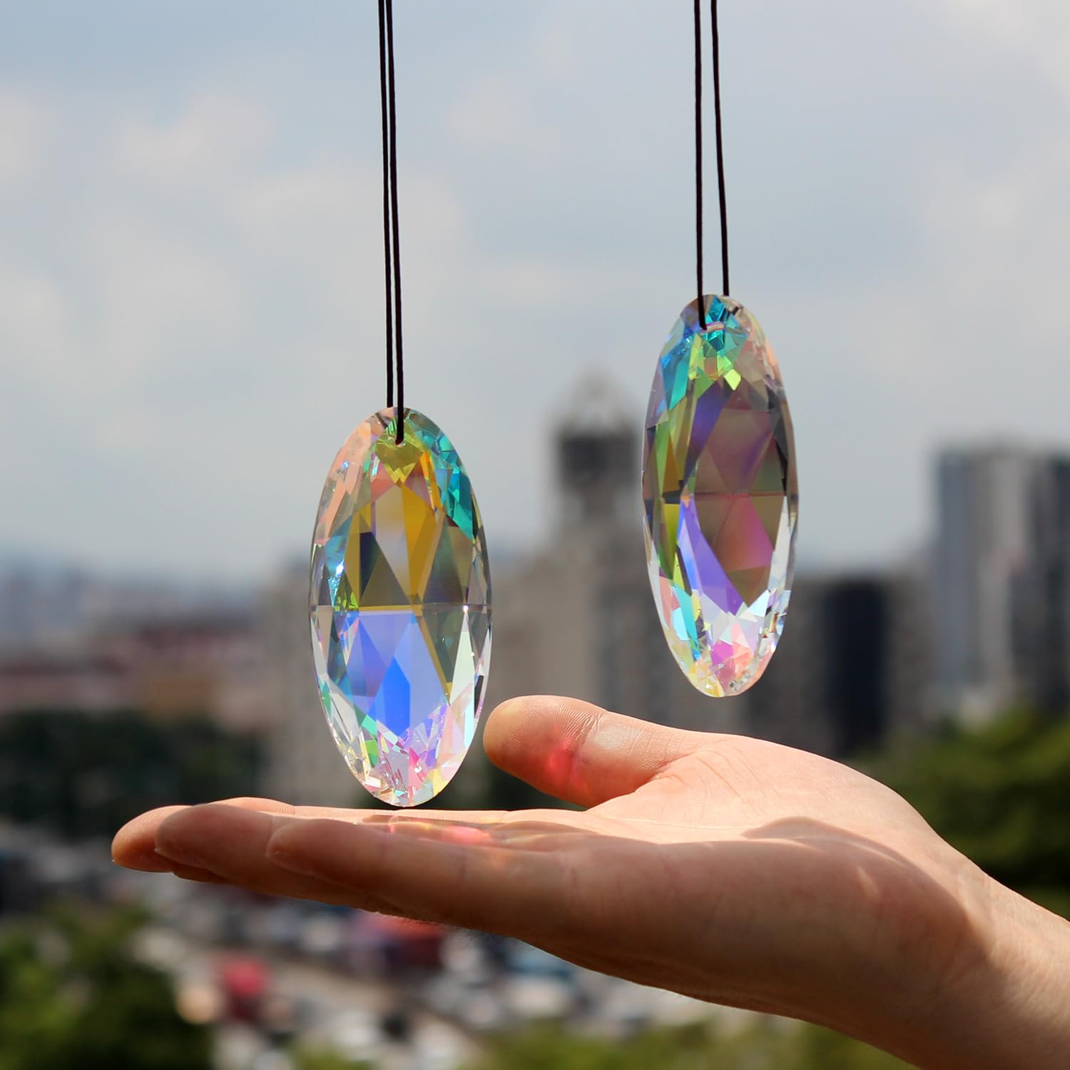 stino 2PCS Eye Crystal Suncatcher Prisms front view