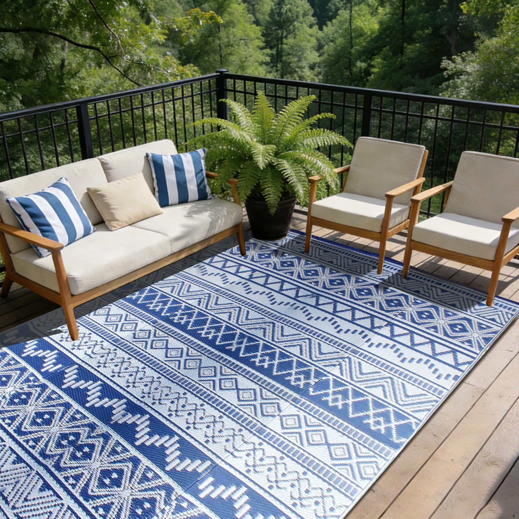 Strickland Home Outdoor Rug 6'x9', set up for a picnic