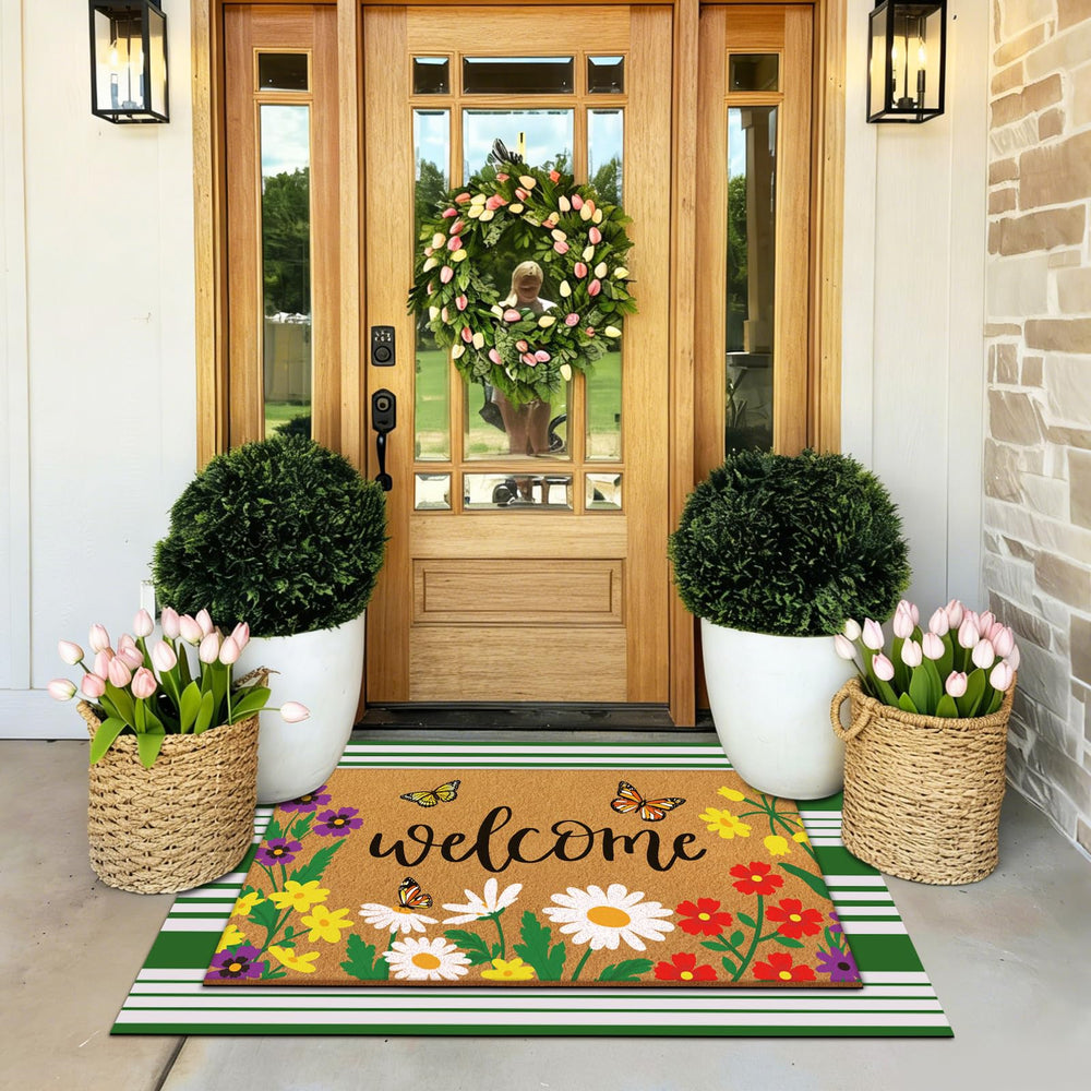 Striped bottom rug from Tinideya doormat set