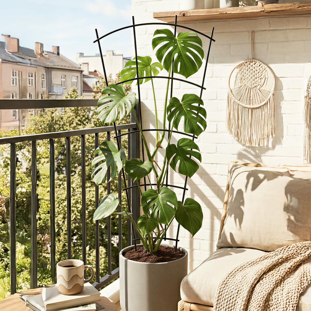 Thealyn 32" metal plant trellis close-up of design