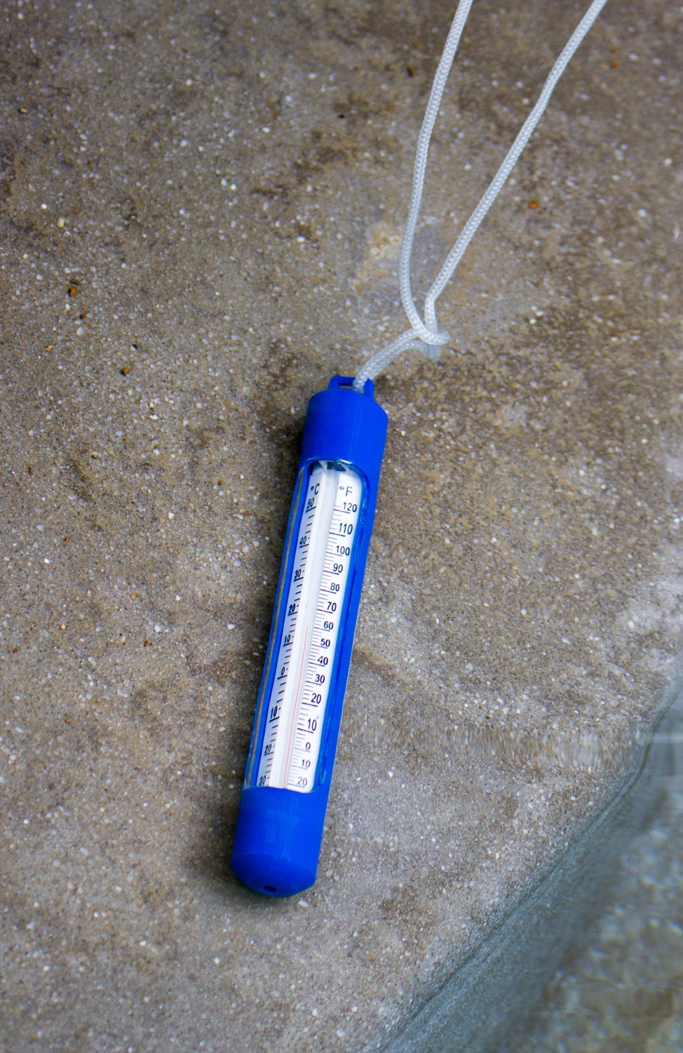 Thermometer readings close-up showing water temperature