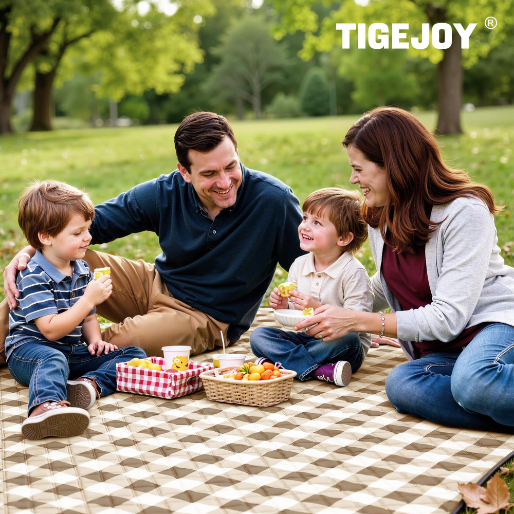 TigeJoy Extra Large Picnic Blanket showing thickness