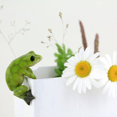 Top Collection Miniature Fairy Garden Frog Hugger front view, green resin