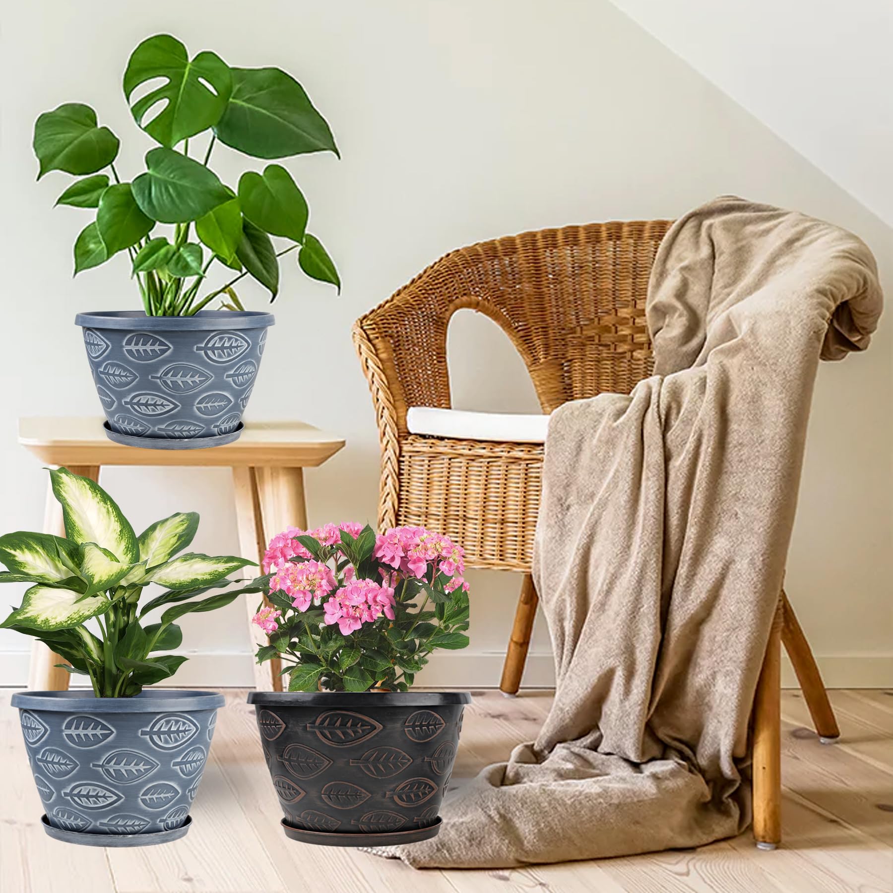 Top view of Nooulap blue flower pot interior