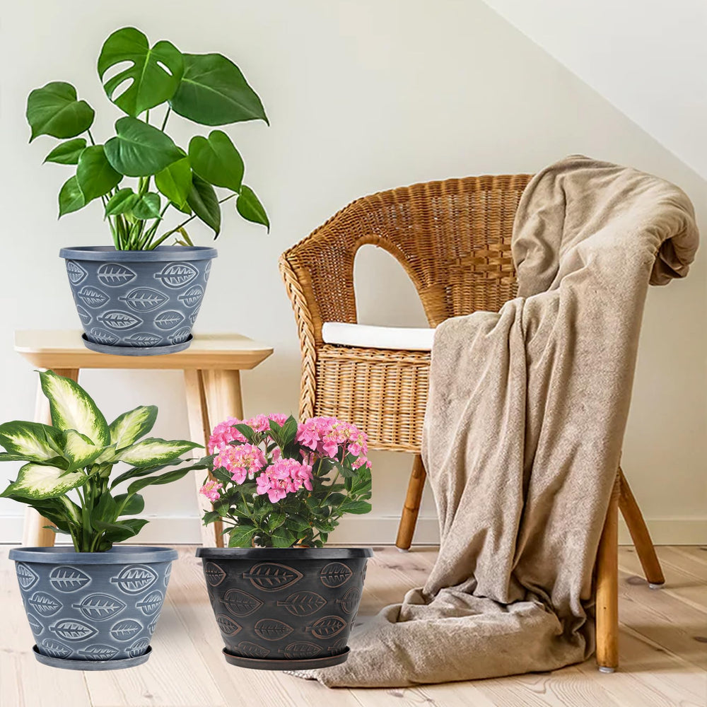 Top view of Nooulap blue flower pot interior