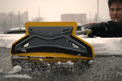 TRUE TEMPER snow brush close-up of EVA foam head