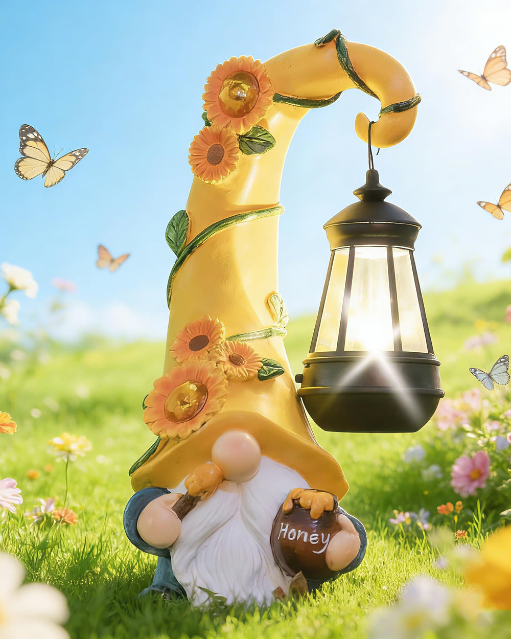 twinbling Garden Gnome Statue front view with solar lantern