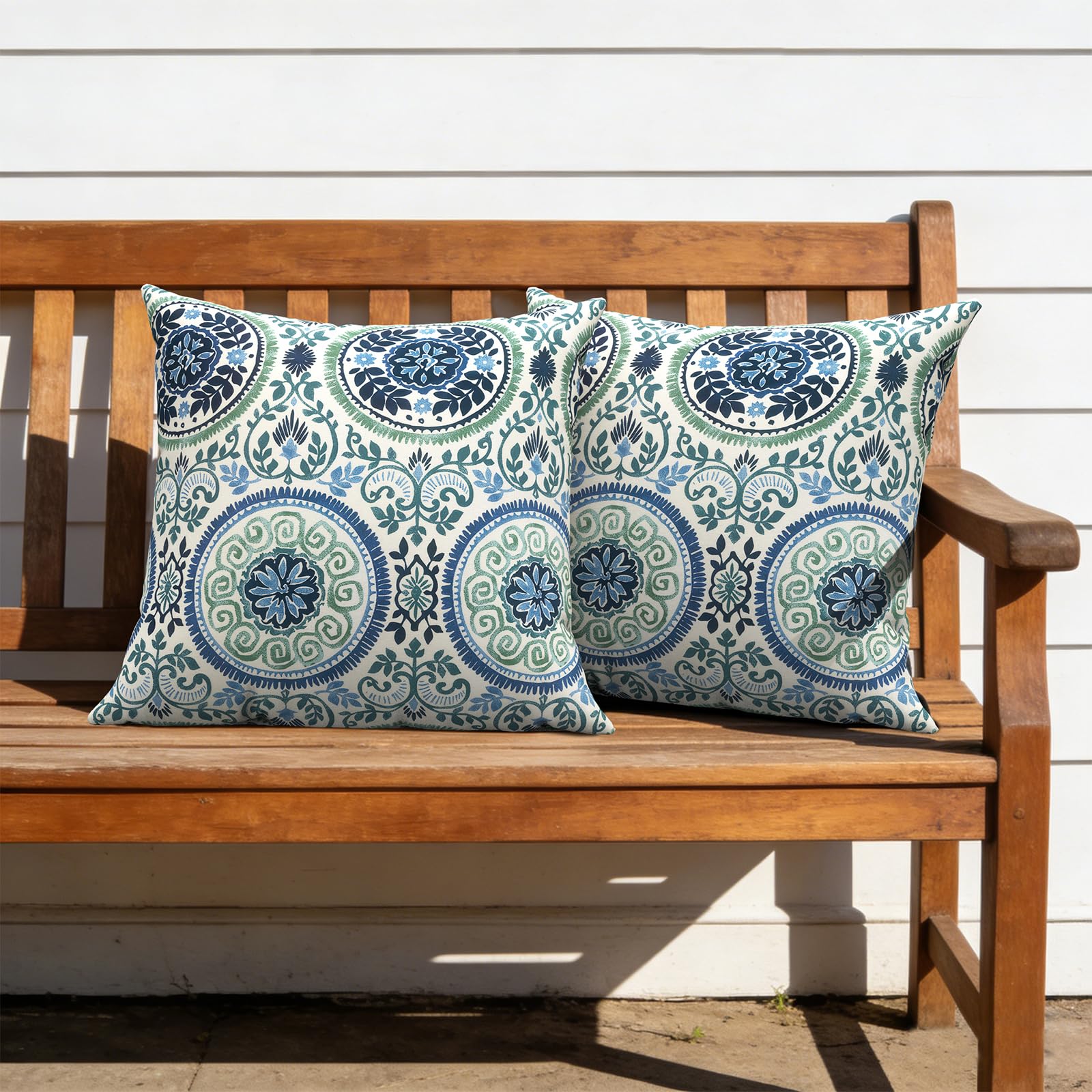 TWLEAR Outdoor Pillow 20x20 Medallion Blue side view
