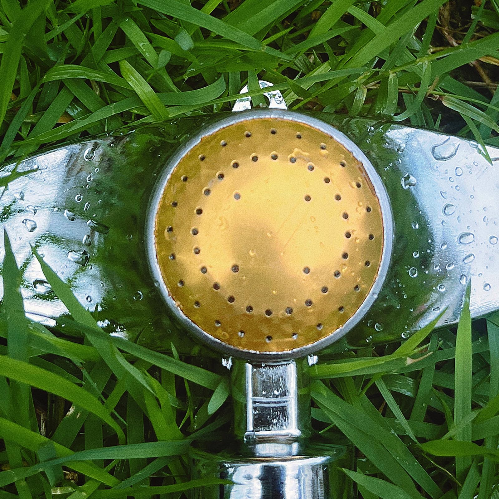 Two SYOOY sprinklers side by side on a patio