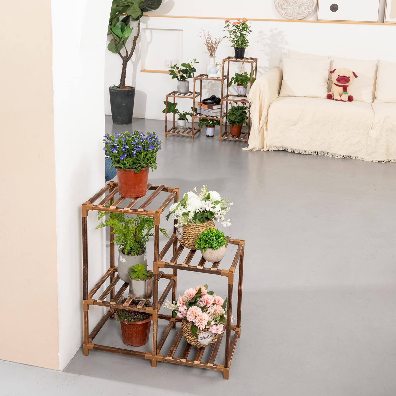 Uneedem Plant Stand outdoor display with flowers