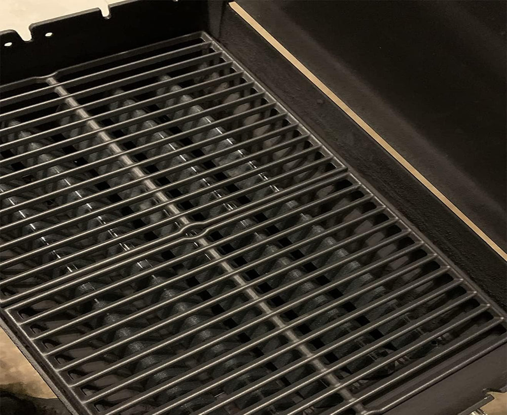 Uniflasy grill grates installed in Weber Spirit 200 grill
