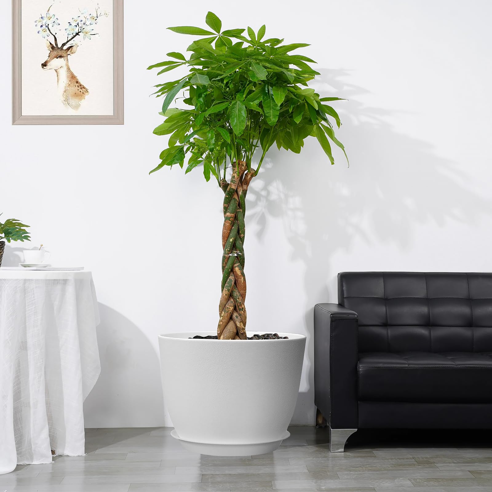UOUZ large plant pot showing grid drainage holes
