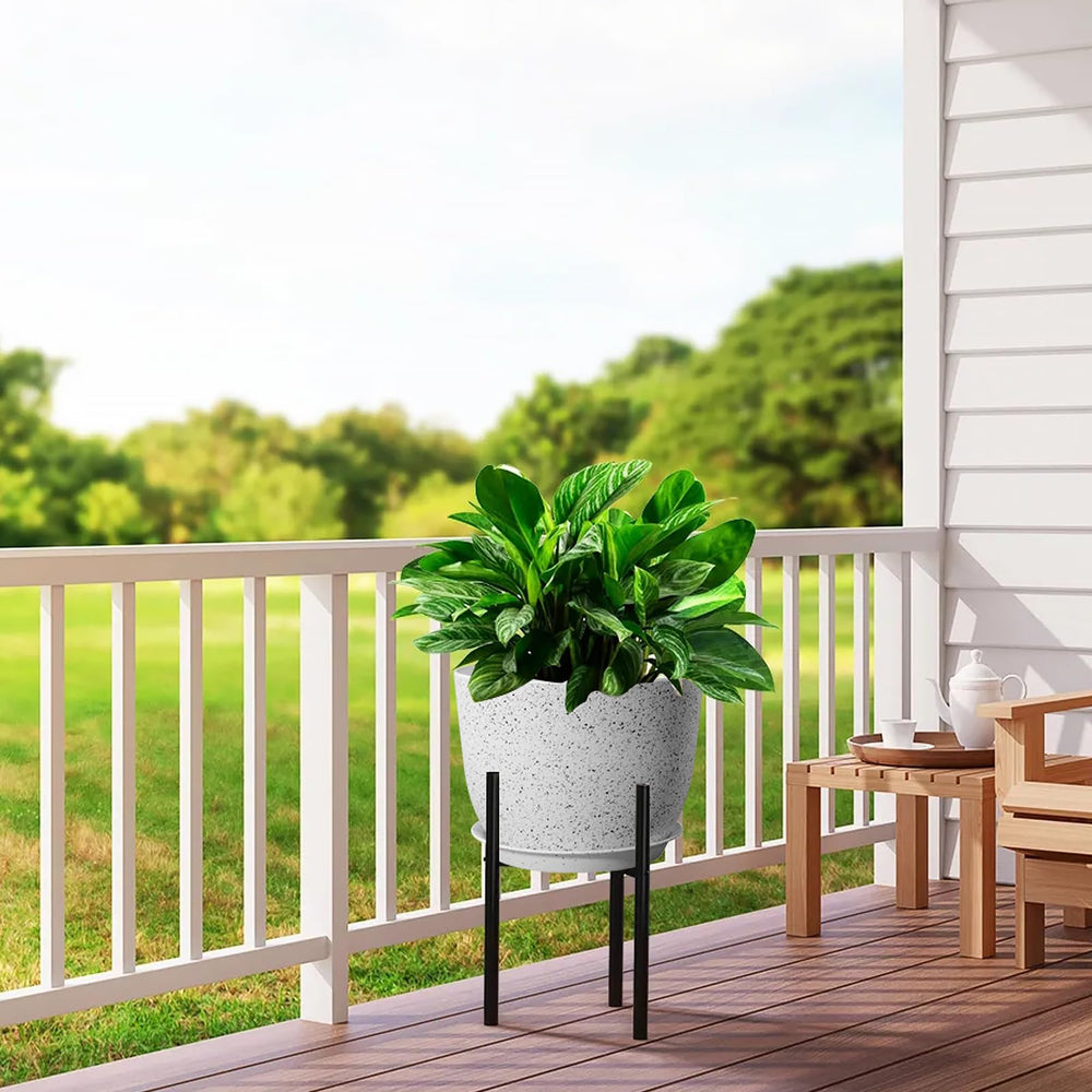UOUZ planter in a stylish indoor setting
