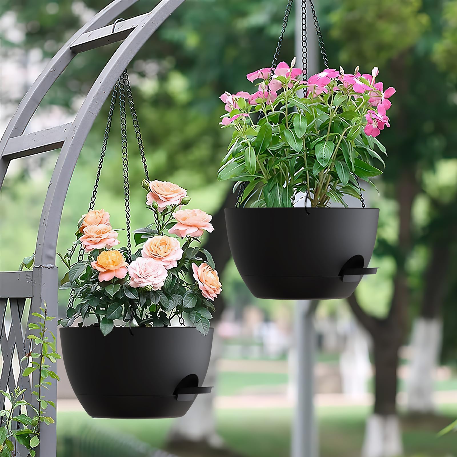 UOUZ set of 3 black planters on a balcony