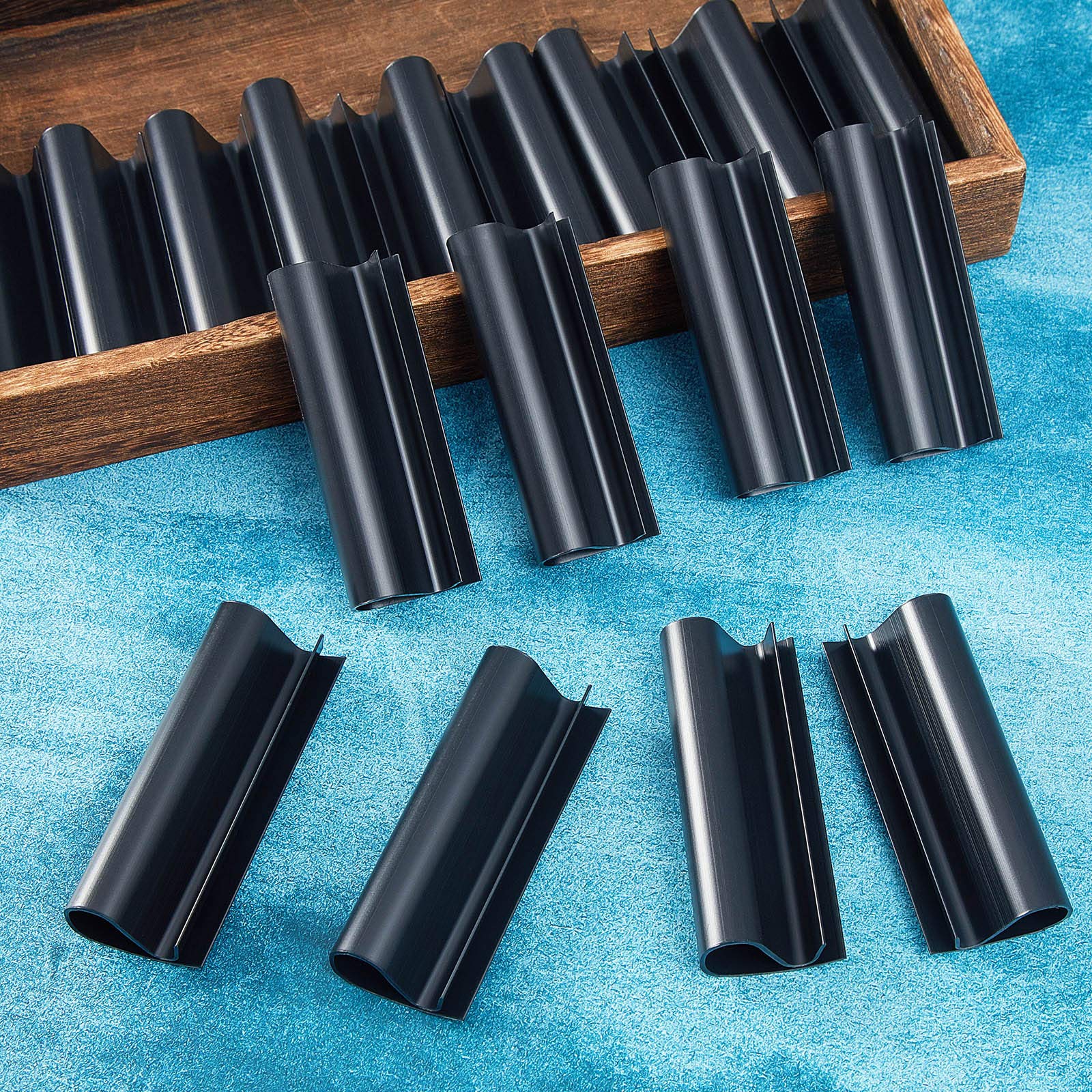 Various uses of Nuanchu pool cover clips in household settings