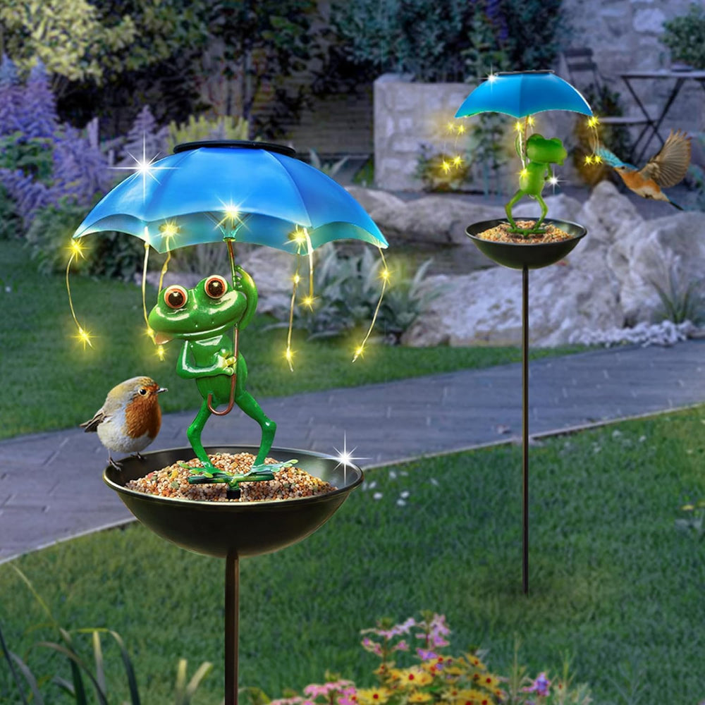 Vbioa Solar Bird Feeder Frog Garden Decor close-up of the frog figurine