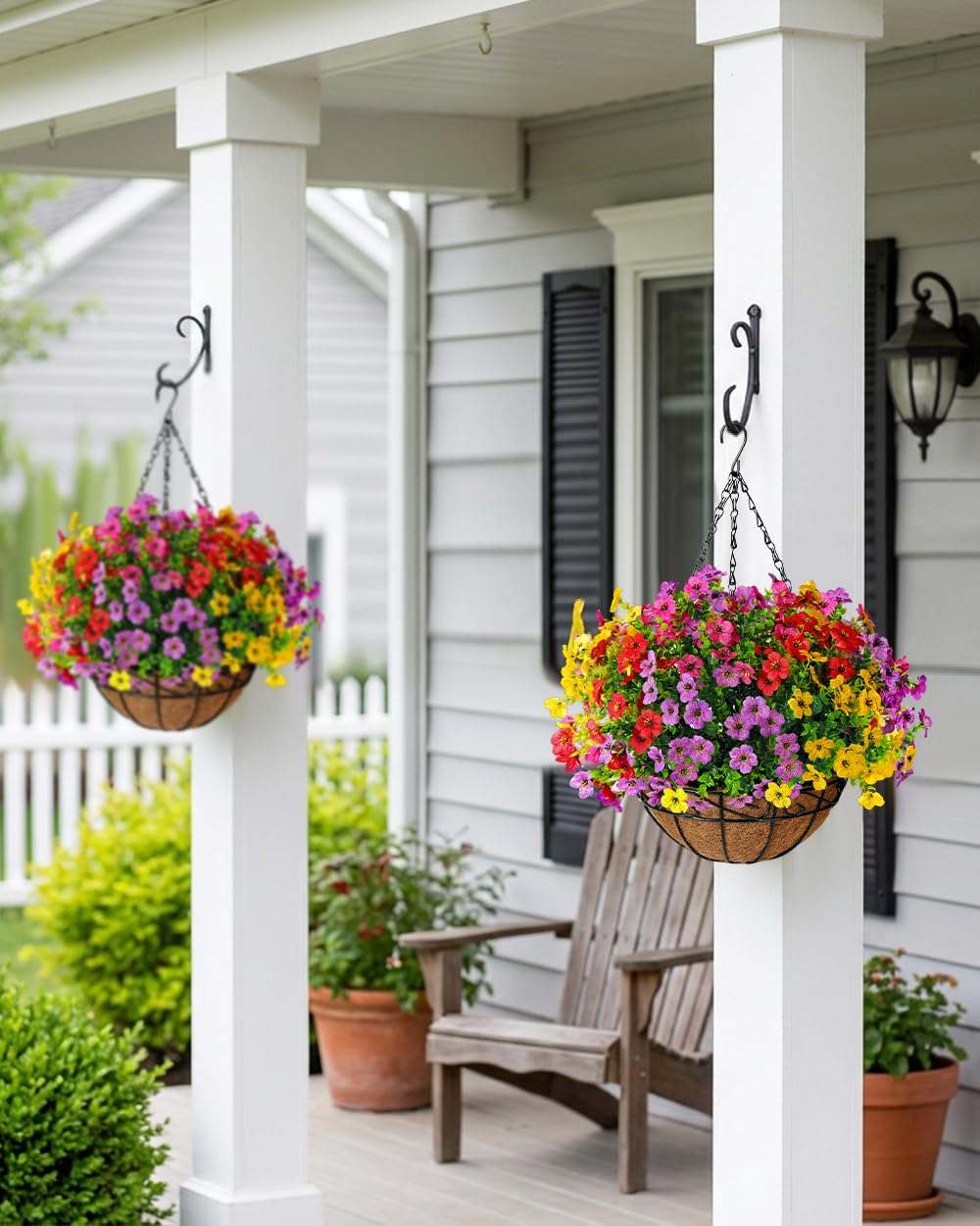Versatile use of TDHDIKE hanging flowers in a wedding setup