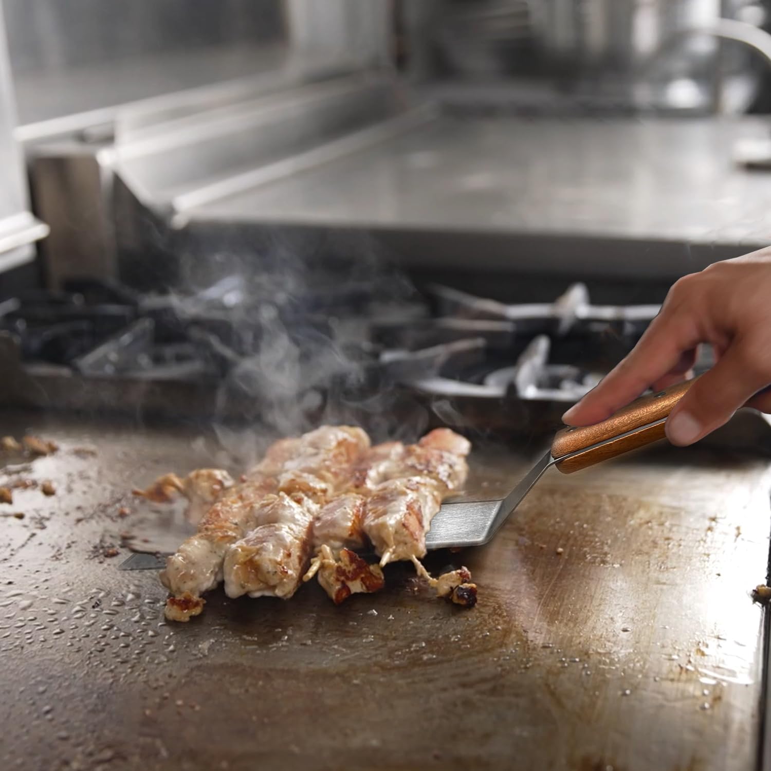 Vovoly spatula with a BBQ setup