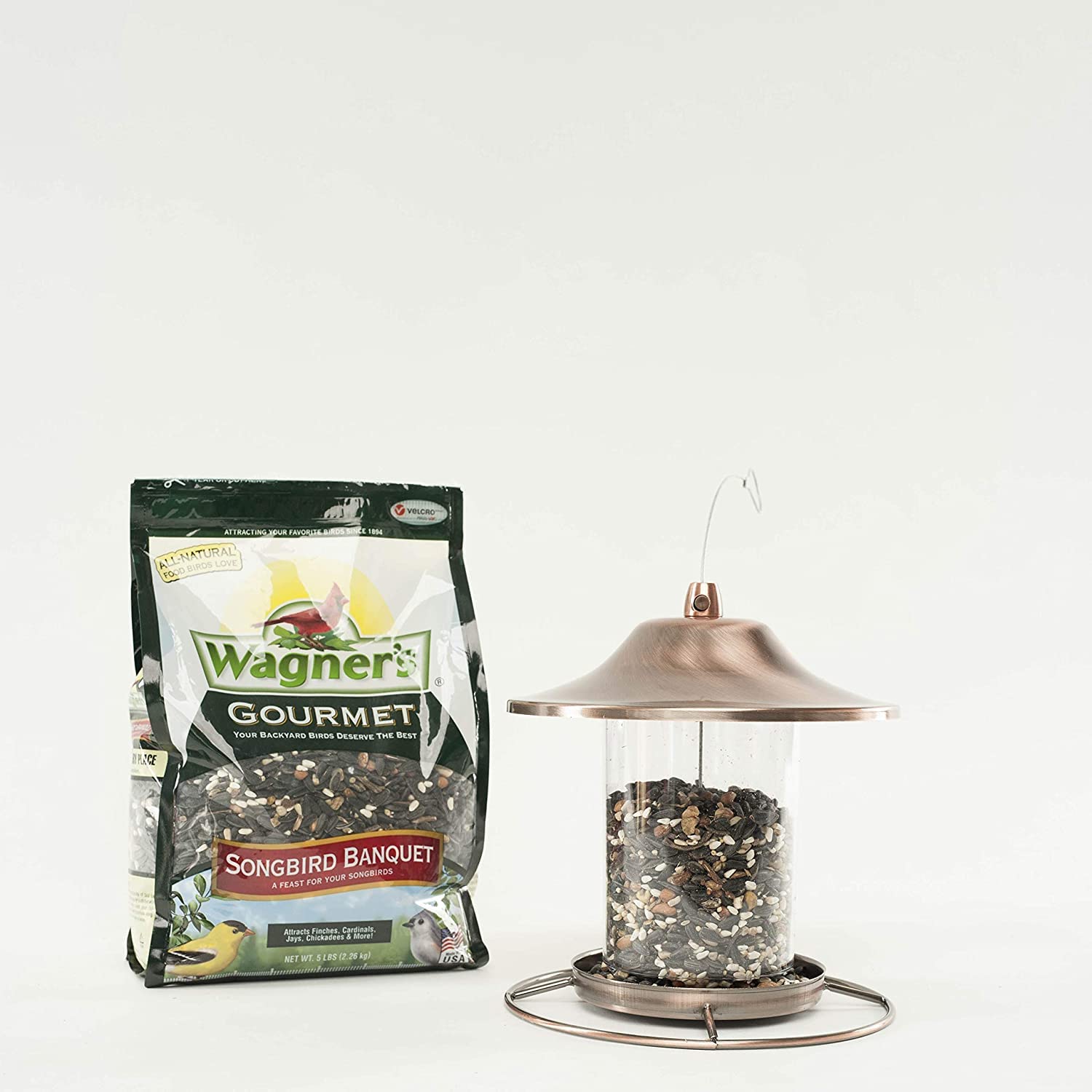 Wagner's Songbird Banquet Wild Bird Food displayed outdoors