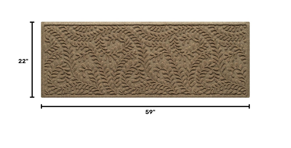 WaterHog Boxwood Doormat side view showing rubber backing