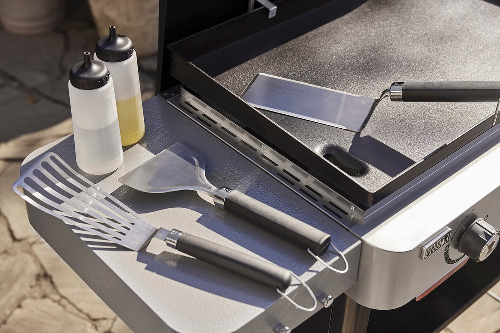 Weber Griddle Spatula and Flexible Spatula side view