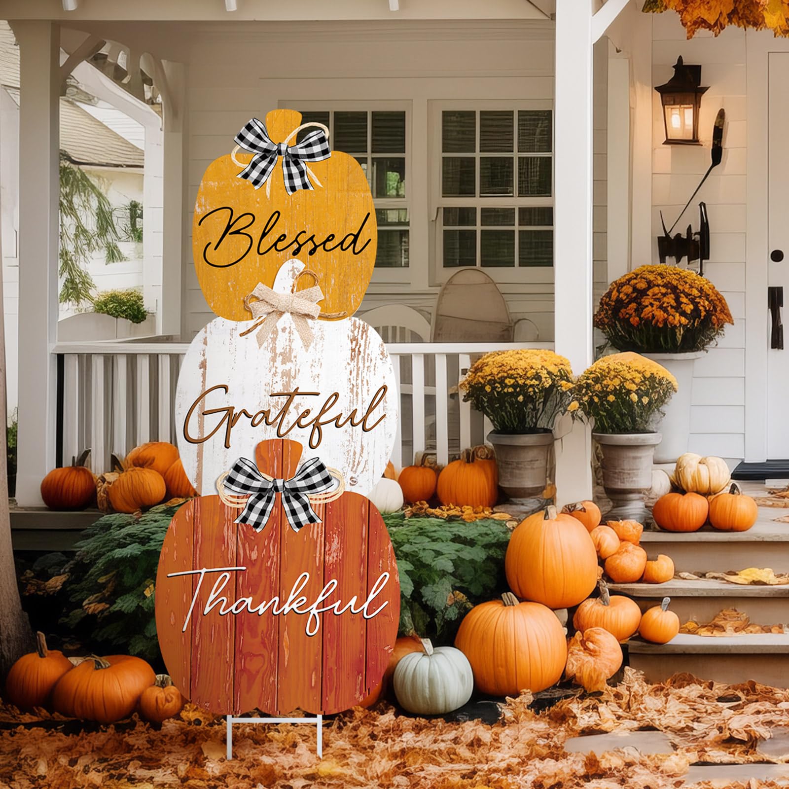 Weysat Metal Pumpkin Yard Sign Set, three colourful pumpkins with bracket