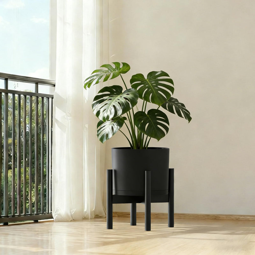 WSMKSZ 10 Inch Round Black Plastic Plant Pot side view with drainage holes