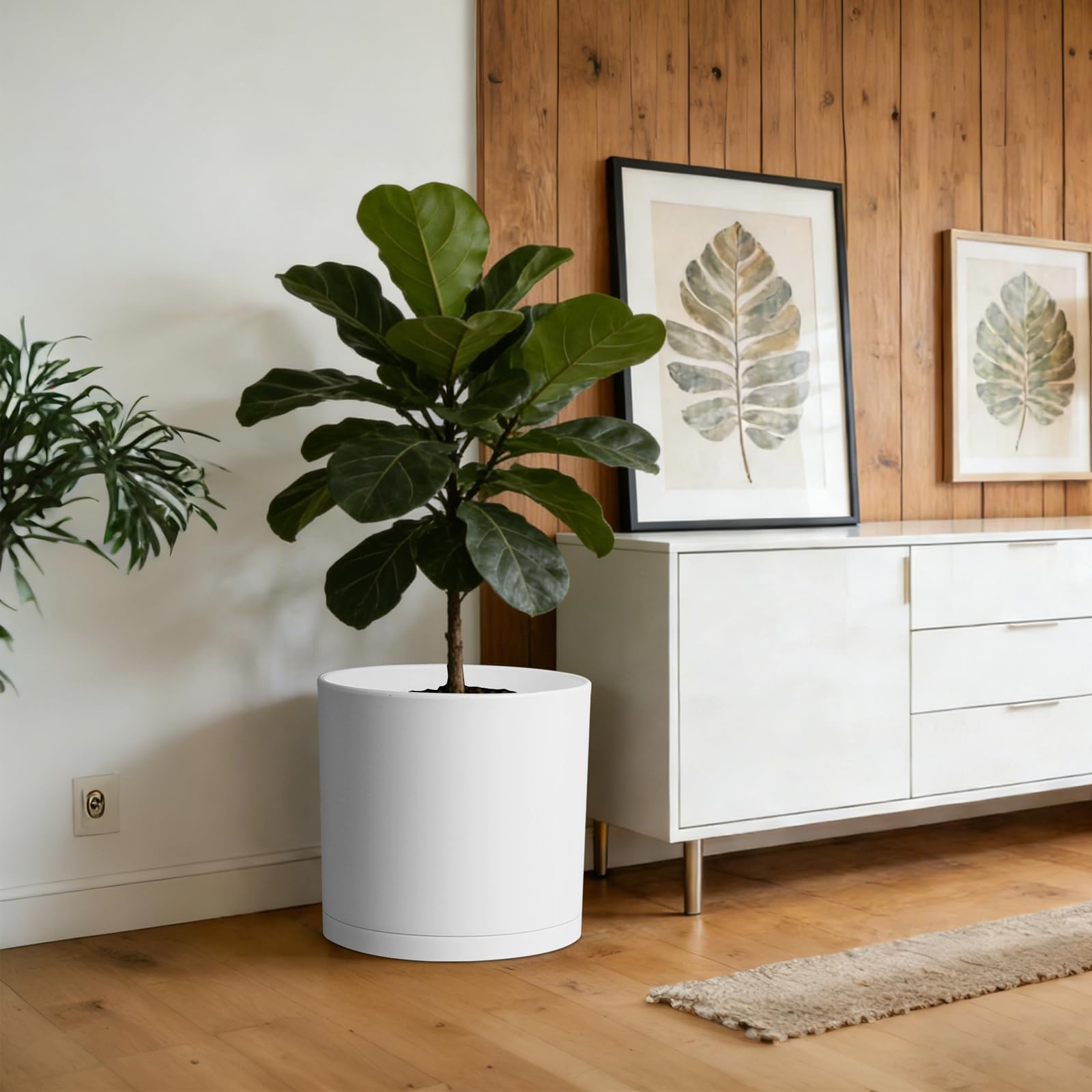 WSMKSZ 14 inch white planter, highlighting its smooth matte finish