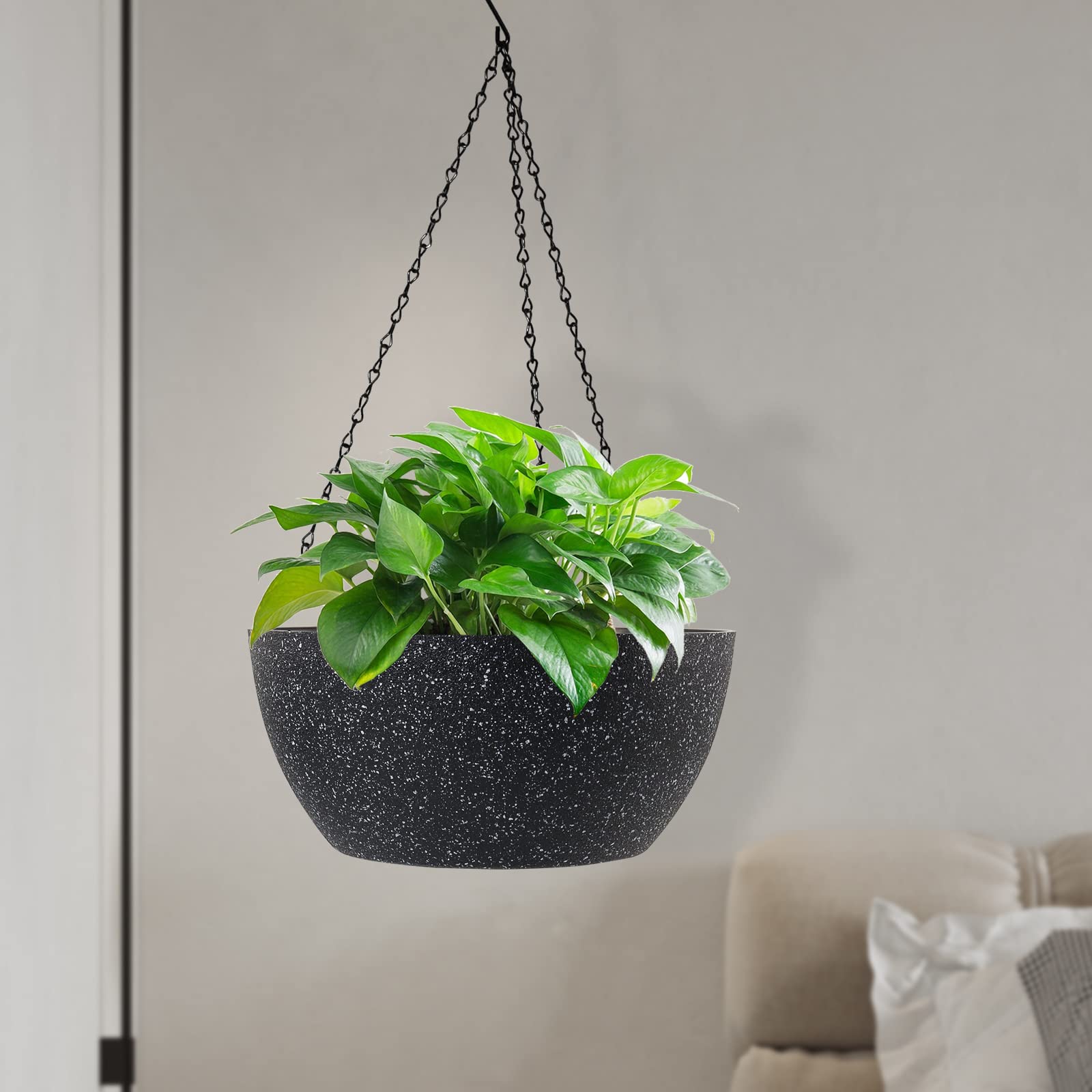 WSMKSZ hanging planter with rubber stopper detail