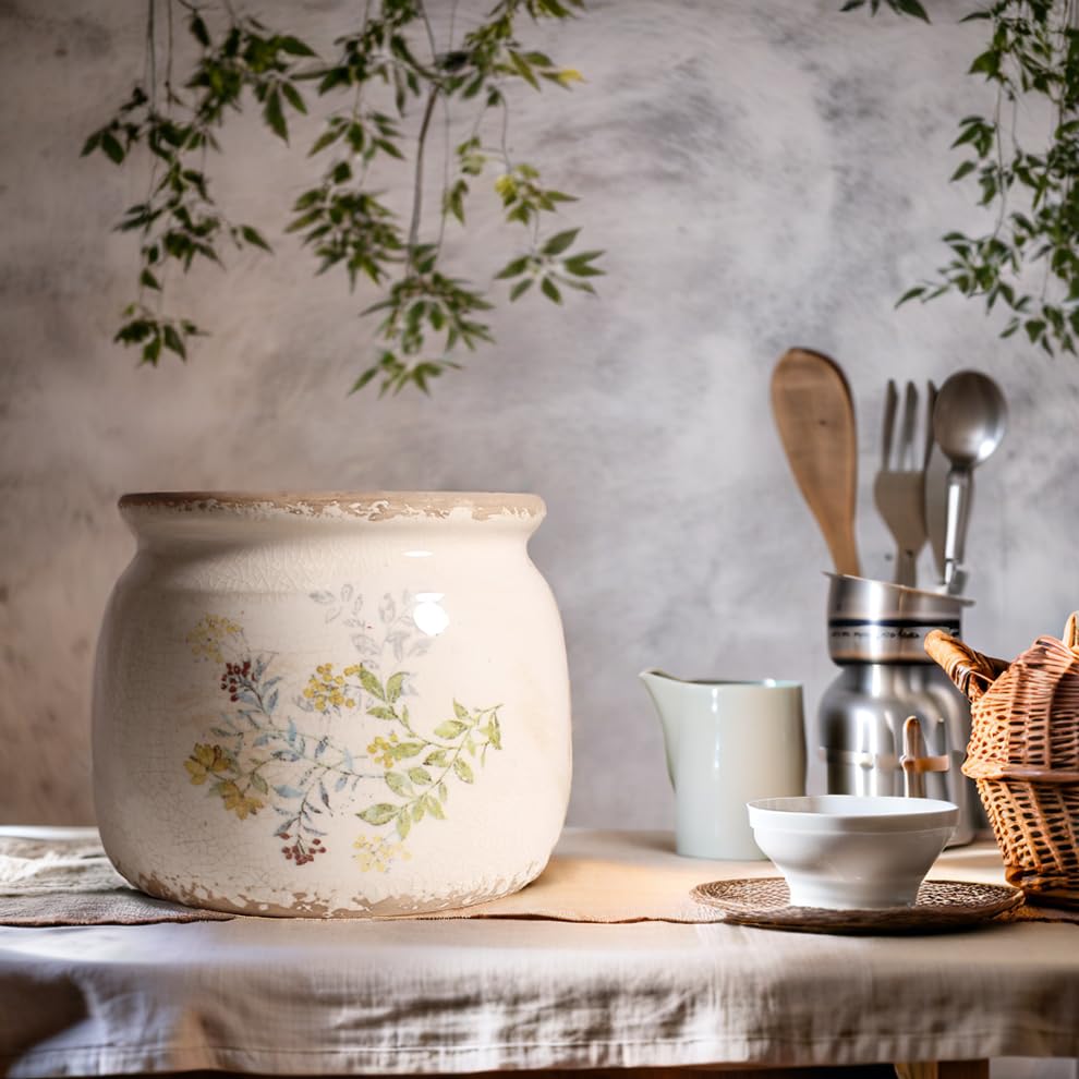 Xiaan Jiaju ceramic planter in a kitchen setting