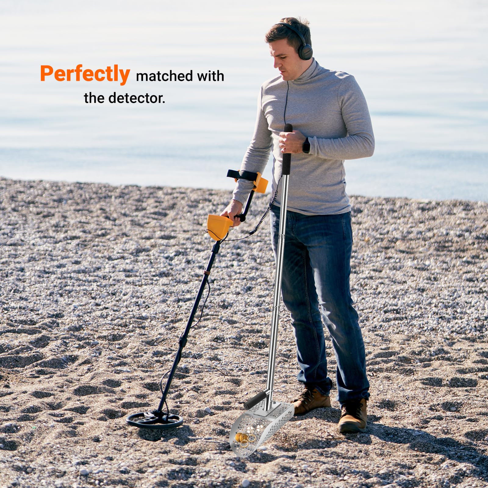 Yaheeda Sand Scoop in use at the beach, sifting sand