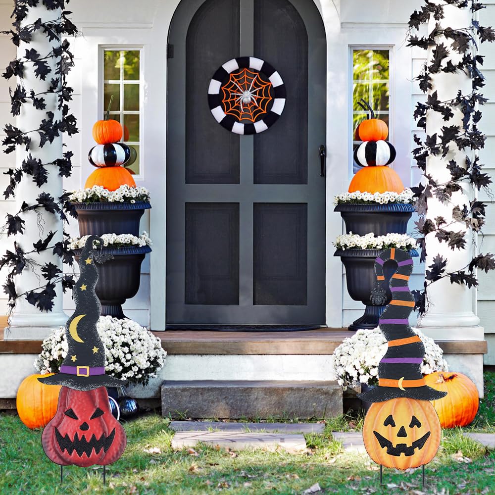 YEAHOME Halloween Pumpkin Stakes with a spooky ambiance