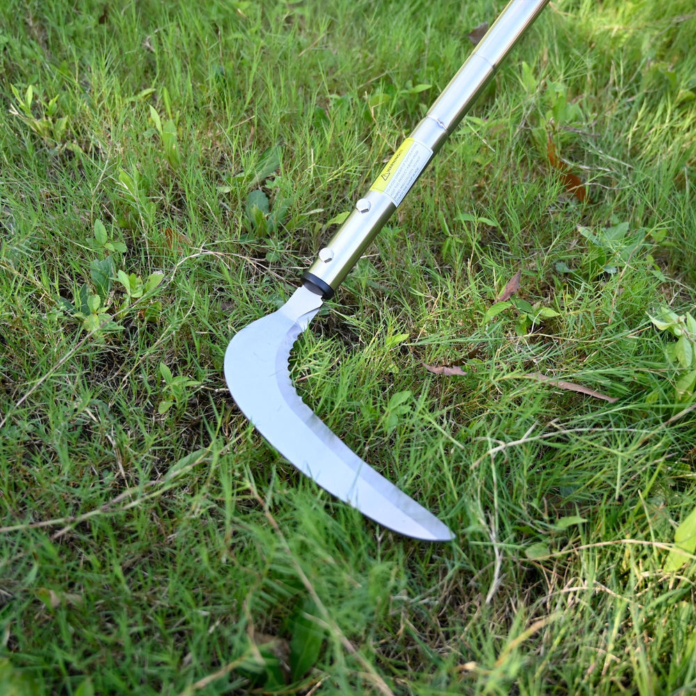 YEELOR Weeding Sickle blade cutting through weeds