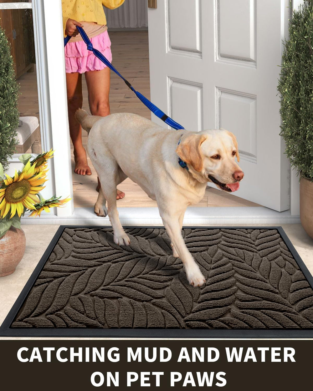Yimobra Leaf Pattern Door Mat 36x24 inch close-up of leaf pattern
