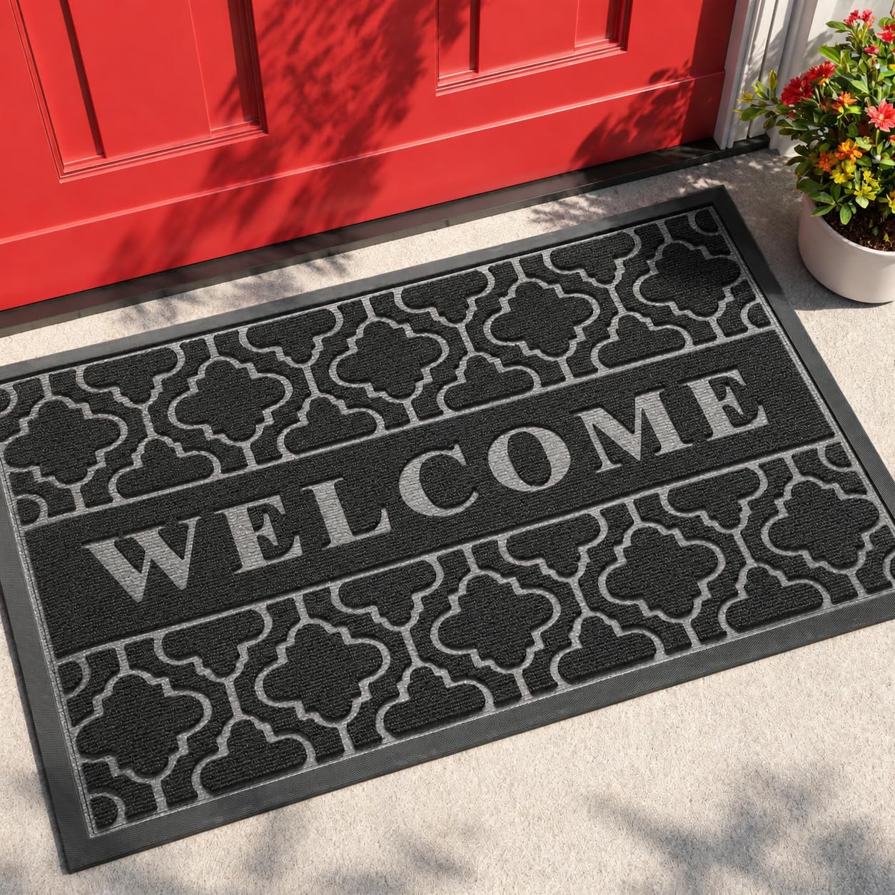 Yimobra Welcome Door Mat front view with embossed design