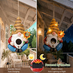 Yinns Birdhouse placed in a garden setting
