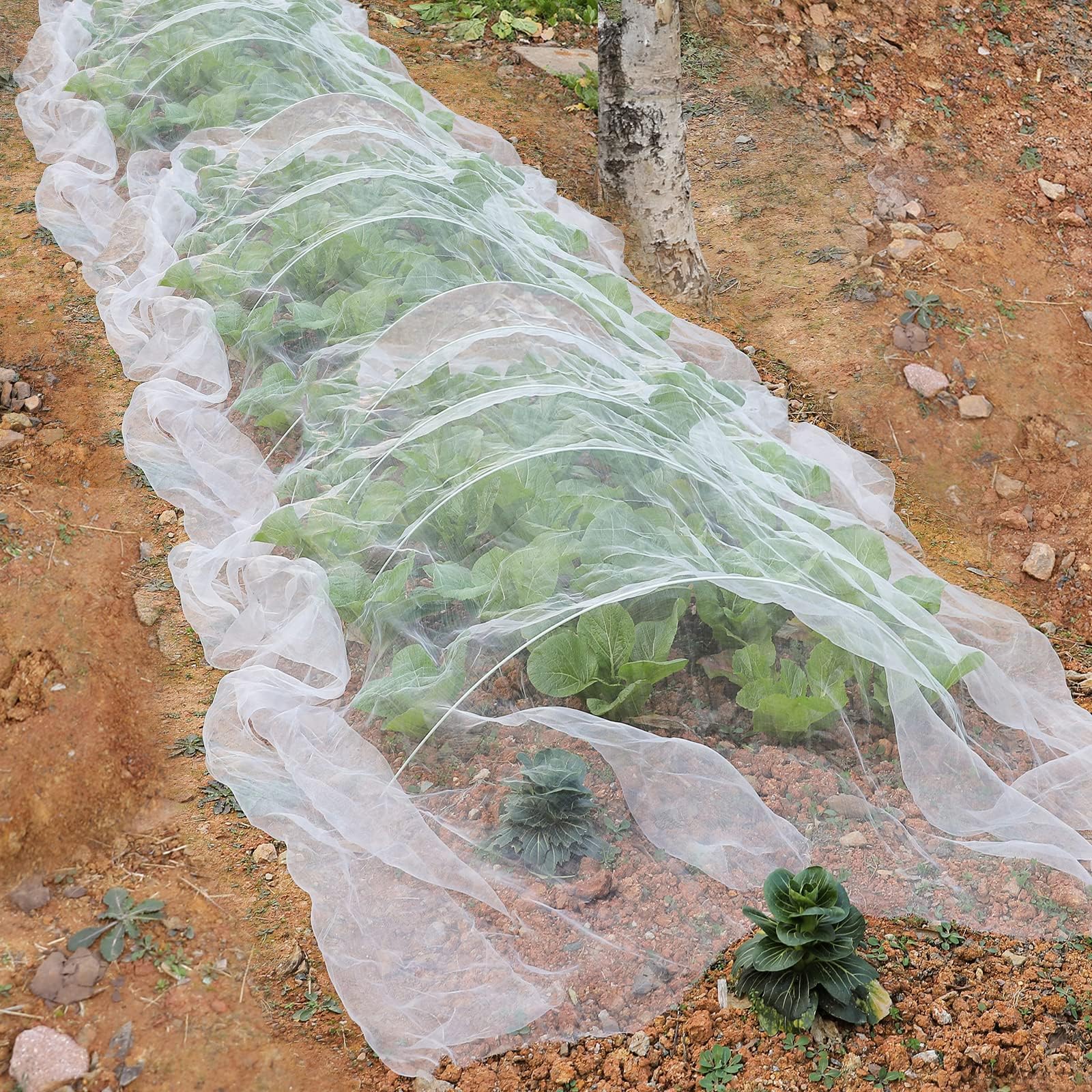 YNERHAI Garden Netting spread out on a flat surface