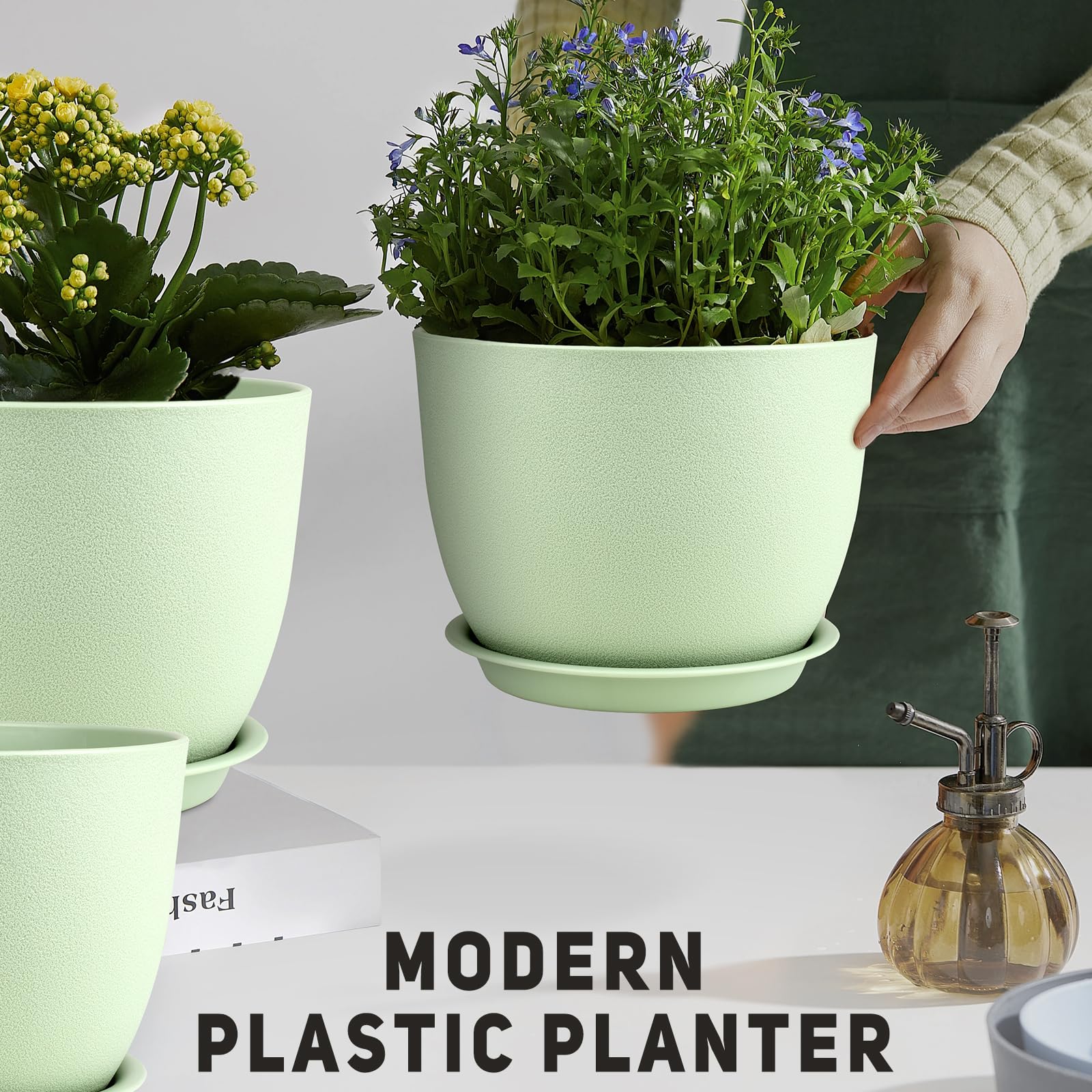 YNNICO plant pots set displayed in a modern garden